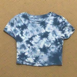 Seriously Soft Aeropostale blue tie dye cropped tee.
